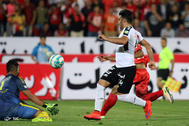 دیدار تیم های فوتبال پرسپولیس و صبا
