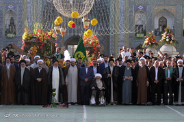 مراسم تعویض پرچم گنبد منور رضوی
