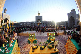 آیین نقاره زنی صبح میلاد امام رضا علیه السلام