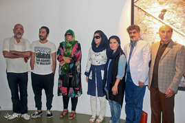 نمایشگاه عکس فیلم لانتوری به نفع قربانیان اسیدپاشی
