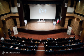 رونمایی از فیلم مستند آقای نخست وزیر