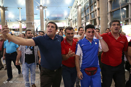 بازگشت اعضای تیم ملی کشتی فرنگی به تهران
