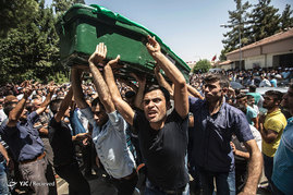 مراسم خاکسپاری قربانیان حادثه خونین غازی انتپ در ترکیه

