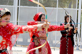 مسابقات تیراندازی با کمان سنتی در شیراز‎
