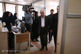 حضور معاون رئیس جمهور و رئیس سازمان اداری استخدامی کشور در باشگاه خبرنگاران جوان

