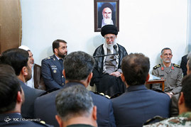 دیدار فرماندهان و مسئولان قرارگاه پدافند هوایی خاتم‌الانبیاء(ص) ارتش با رهبر معظم انقلاب
