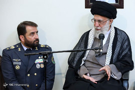 دیدار فرماندهان و مسئولان قرارگاه پدافند هوایی خاتم‌الانبیاء(ص) ارتش با رهبر معظم انقلاب
