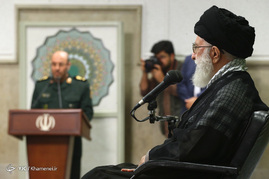 بازدید مقام معظم رهبری از نمایشگاه صنعت دفاعی و دیدار با مسئولان و متخصصان وزارت دفاع
