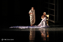اجرای نمایش 