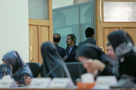 نشست خبری 