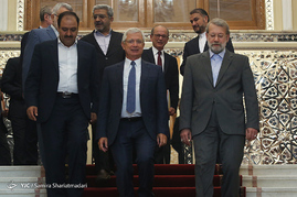 دیدار لاریجانی با رییس مجلس ملی فرانسه