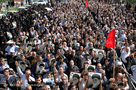 راهپیمایی نمازگزاران جمعه در انزجار علیه جنایات آل سعود - مشهد
