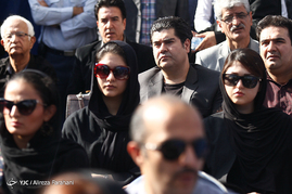 تشییع پیکر استاد فرهنگ شریف  نوازنده پیشکسوت تار از تالار وحدت