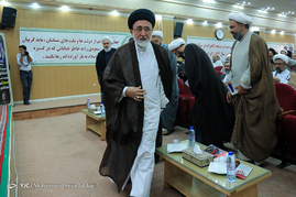 همایش بررسی ابعاد سیاسی حقوقی فاجعه منا‎‎ - قم
