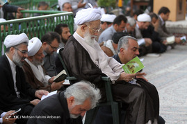 مراسم دعای عرفه در حرم مطهر رضوی