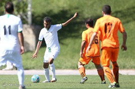دیدار نمادین تیم‌های فوتبال رسانه ورزش و قویترین مردان یادبود بیت‌الله عباسپور‎