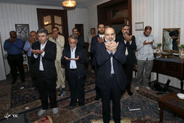 بازدید رئیس رسانه ملی از پشت صحنه سریال معمای شاه
