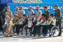 رژه نیروهای مسلح