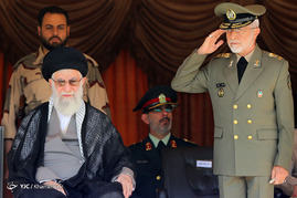 حضور فرمانده کل قوا در مراسم دانش‌آموختگی دانشجویان دانشگاه‌های افسری ارتش
