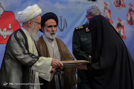 اولین کنگره بزرگداشت شهدای روحانی مدافع حرم در قم
