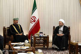 دیدار دادستان کل کشور عمان با آیت الله آملی لاریجانی - مشهد