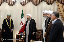 دیدار دادستان کل کشور عمان با آیت الله آملی لاریجانی - مشهد
