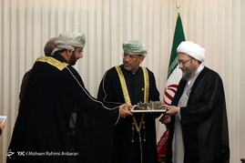دیدار دادستان کل کشور عمان با آیت الله آملی لاریجانی - مشهد