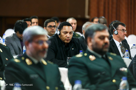 نشست سفرا و کاردارهای مستقر در تهران با فرمانده ناجا
