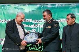 نشست سفرا و کاردارهای مستقر در تهران با فرمانده ناجا