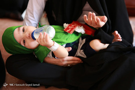 مراسم شیرخوارگان حسینی در مرکز طبی کودکان