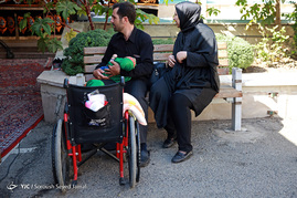 مراسم شیرخوارگان حسینی در مرکز طبی کودکان