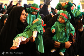 مراسم شیرخوارگان حسینی در حرم شاهچراغ(ع)
