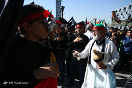 برگزاری سوگواره احلی من العسل در میدان امام حسین (ع)
