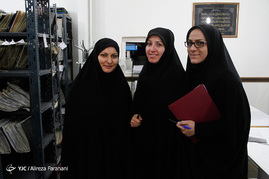 بازدید اعضای شورای شهر از مجتمع حل اختلاف در تهران
