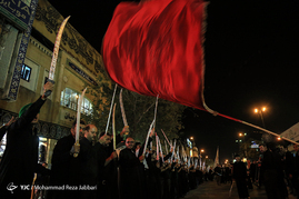 آئین نمادین  