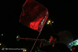 آئین نمادین  