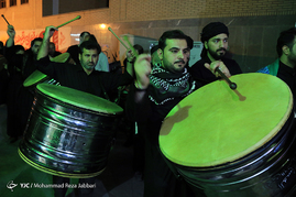 آئین نمادین  