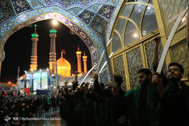 آئین نمادین  