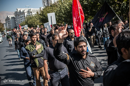 دسته عزاداران حسینی در تهران