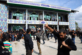 مراسم عزاداری تاسوعای حسینی در روستای لاریم
