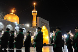 مراسم خطبه خوانی شب شهادت امام حسین(ع) درحرم رضوی
