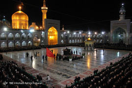 مراسم خطبه خوانی شب شهادت امام حسین(ع) درحرم رضوی
