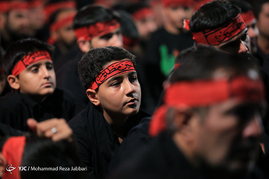 مراسم عزاداری شب عاشورا در قم‎
