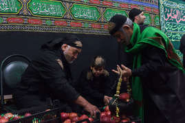 مراسم عزاداری عاشورای حسینی در هیئت سقاهای همدانی ها
