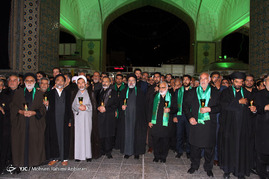 آئین شام غریبان شهادت امام حسین(ع) در حرم رضوی
