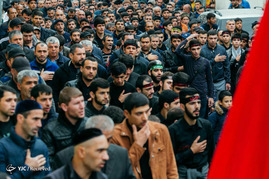 عزاداران حسینی در شهر تاریخی و شیعه نشین دربند در جنوب غربی روسیه (مرز جمهوری داغستان و جمهوری آذربایجان)