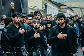 عزاداران حسینی در شهر تاریخی و شیعه نشین دربند در جنوب غربی روسیه (مرز جمهوری داغستان و جمهوری آذربایجان)