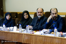 کارگروه گفتمان سازی اقتصاد مقاومتی با حضور رئیس رسانه ملی‎
