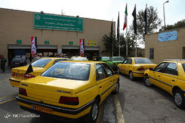 بازدید اصحاب رسانه از مراکز معاینه فنی اتوبوس های شرکت واحد و تاکسی های شهر تهران