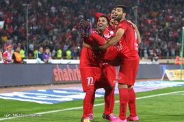 دیدار تیم های فوتبال پرسپولیس و صنعت نفت
